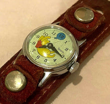 Load image into Gallery viewer, Rare Vintage Disney Pooh Sears Lady Old Leather Hand-Wind Mechanical Watch Hours