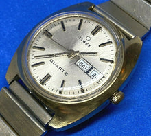 Load image into Gallery viewer, Vintage Timex Indiglo Men Gold Tone Loud Beat Analog Quartz Watch Hour~Run &Stop