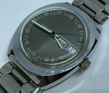 Load image into Gallery viewer, Stunning VTG Timex Marlin Mens Silver Hand-Wind Mechanical Watch Hours~Day Date