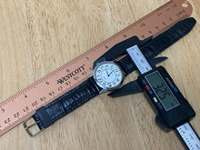 Load image into Gallery viewer, Vintage Luch Belarus Mens Classic Silver White Hand-Wind Mechanical Watch Hours