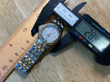 Load image into Gallery viewer, Wenger Swiss Military Lady 100m Moving Bezel Quartz Watch Hours~Date~New Battery