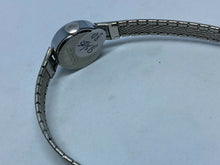 Load image into Gallery viewer, Vintage Timex Lady Classic Silver Round Mesh Hand-Wind Mechanical Watch Hours