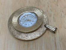 Load image into Gallery viewer, VTG Pedre Lady 17 Jewels Gold Tone Hand-Wind Necklace Pendant Pocket Watch Hours