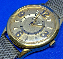 Load image into Gallery viewer, Vintage GUESS Men Gold Tone 3D Dial Leather Analog Quartz Watch Hour~New Battery