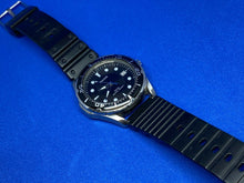 Load image into Gallery viewer, Pulsar By Seiko Men 100m Submariner-Style Analog Quartz Watch Hour~Date~New Batt