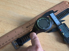 Load image into Gallery viewer, SkyCaddie Mens 30m Black GPS Golf Range Finder Digital Watch Hours~No Charger