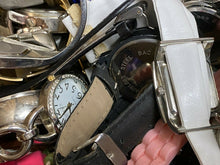 Load image into Gallery viewer, Watch Lot 17+LBS Mixed Men Lady Analog Digital Quartz Watches~All Complete~FS624