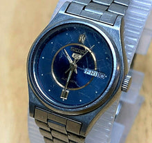 Load image into Gallery viewer, VTG Seiko 5 4206 Lady 17J Silver Blue Self-Wind Automatic Watch Hours~Day Date