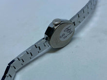 Load image into Gallery viewer, Nice VTG Rodania Lady 17 Jewels Silver Swiss Hand-Winding Mechanical Watch Hours