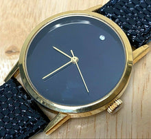 Load image into Gallery viewer, Vintage Unbranded Mens Classic Gold Tone Black Hand-Wind Mechanical Watch Hours