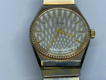 Load image into Gallery viewer, Vintage Solina Mens Fluted Bezel Stretch Band Hand-Wind Mechanical Watch Hours