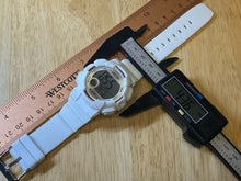 Load image into Gallery viewer, Unused Timex Indiglo Mens 50m White Digital Alarm Chrono Watch Hours~New Battery