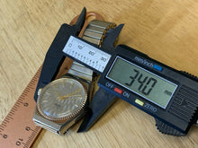 Load image into Gallery viewer, Vintage Solina Mens Fluted Bezel Stretch Band Hand-Wind Mechanical Watch Hours