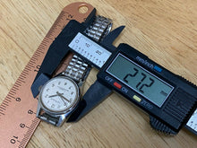 Load image into Gallery viewer, VTG LA Marque Lady 17J Classic Silver Stretch Hand-Wind Mechanical Watch Hours