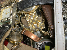 Load image into Gallery viewer, Watch Lot 17+LBS Mixed Men Lady Analog Digital Quartz Watches~All Complete~FS624