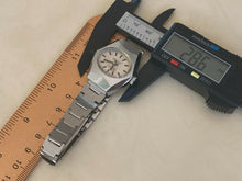 Load image into Gallery viewer, Vintage Chalet Columbia Style Lady Oval Silver Hand-Wind Mechanical Watch Hours