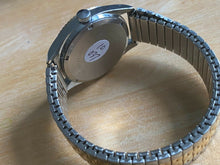 Load image into Gallery viewer, Vintage Remington 23 Men Dual Tone Stretch Hand Wind Mechanical Watch Hours~Date