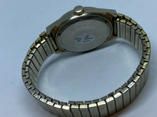 Load image into Gallery viewer, Vintage Solina Mens Fluted Bezel Stretch Band Hand-Wind Mechanical Watch Hours