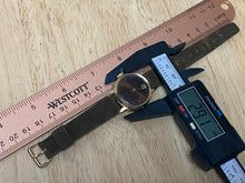 Load image into Gallery viewer, Vintage Moving Unknown Logo Lady Gold Tone Swiss Hand-Wind Mechanical Watch Hour