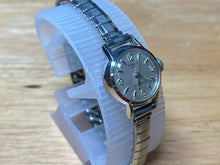 Load image into Gallery viewer, Vintage Timex 400 Lady 17J Classic Silver Stretch Band Hand-Winding Watch Hours