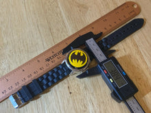 Load image into Gallery viewer, Batman DC Comics By Accutime Spin Cover LCD Digital Quartz Watch Hour~New Batter