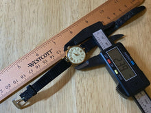 Load image into Gallery viewer, VTG Timex Lady Gold Tone Leather Water Resistant Hand-Wind Mechanical Watch Hour