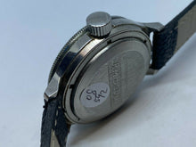 Load image into Gallery viewer, VTG CCCP Men 200m Screwdown Crown Diver Military Hand-Wind Mechanical Watch Hour