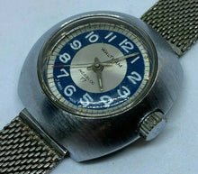 Load image into Gallery viewer, Vintage Waltham Lady 17 Jewels UFO Shape Swiss Hand-Wind Mechanical Watch Hours