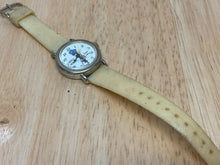 Load image into Gallery viewer, VTG Holly Hobbie By Bradley Swiss Lady Gold Tone Hand-Wind Mechanical Watch Hour