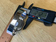 Load image into Gallery viewer, Vintage Chateau Lady Silver Cuff Bangle Mirror Hand-Wind Mechanical Watch Hours
