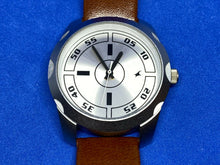 Load image into Gallery viewer, Nice Fastrack India DD876 Mens 50m Leather Analog Quartz Watch Hours~New Battery