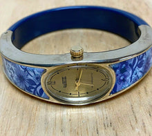 Load image into Gallery viewer, Vintage Quintel Lady Art Deco Gold Tone Cuff Hand-Wind Mechanical Watch Hours
