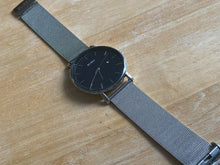 Load image into Gallery viewer, Unused BUREI Men Silver Mesh Speckling Dial Analog Quartz Watch Hour~New Battery