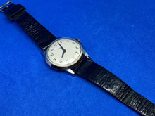Load image into Gallery viewer, Nice Early Vintage Timex Mens Silver Leather Hand-Wind Mechanical Watch Hours