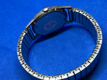 Load image into Gallery viewer, VTG Elgin Sportsman Mens 17 Jewels Silver Swiss Hand-Wind Mechanical Watch Hours