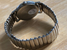 Load image into Gallery viewer, Vintage Timex Mercury Mens Silver White Hand-Wind Stretch Band Mechanical Watch Hours