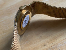 Load image into Gallery viewer, Vintage LA Marque Lady Mesh Band 10 Micron Gold Plated Swiss Made Hand-Wind Mechanical Watch Hours