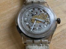 Load image into Gallery viewer, Vintage Swatch Swiss Men 23 Jewels Clear Case Self-Winding Automatic Watch Hours