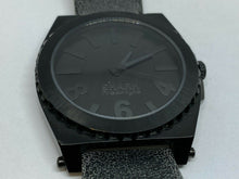 Load image into Gallery viewer, Nice Shark Freestyle Men 50m Black Leather Analog Quartz Watch Hour~New Battery
