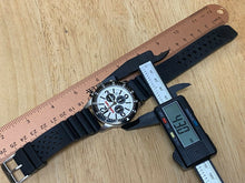 Load image into Gallery viewer, Gaslight Pointe Men 50m Screwdown Crown Steel Quartz Chrono Watch Hours~New Batt
