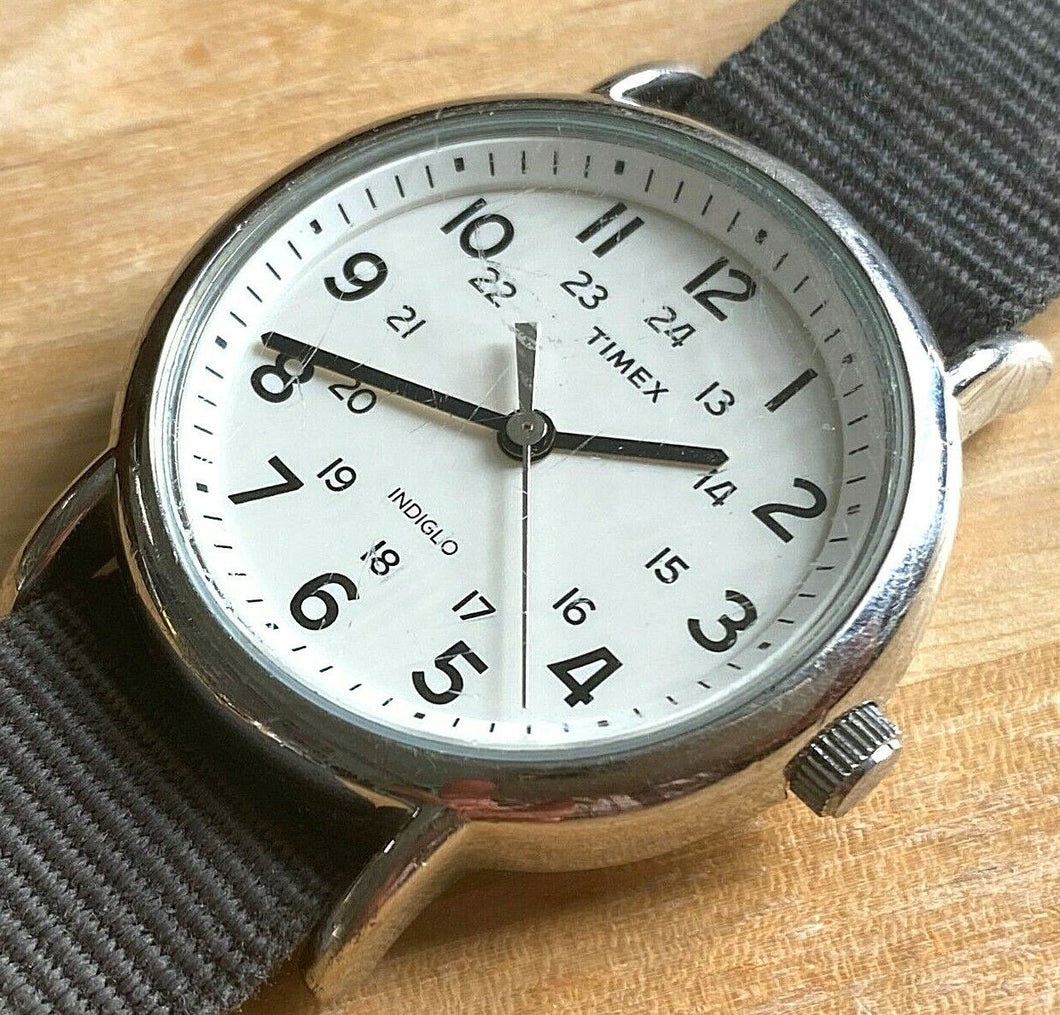 Timex Weekender Men Silver White Gray Band Analog Quartz Watch Hours~New Battery