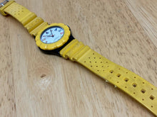 Load image into Gallery viewer, VTG Gruen Men Lady 50m Moving Bezel Yellow Black Quartz Watch Hours~New Battery
