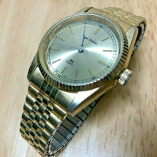 Load image into Gallery viewer, Vintage Sergio Valente Men Gold Fluted Bezel Analog Quartz Watch Hour~New Batter
