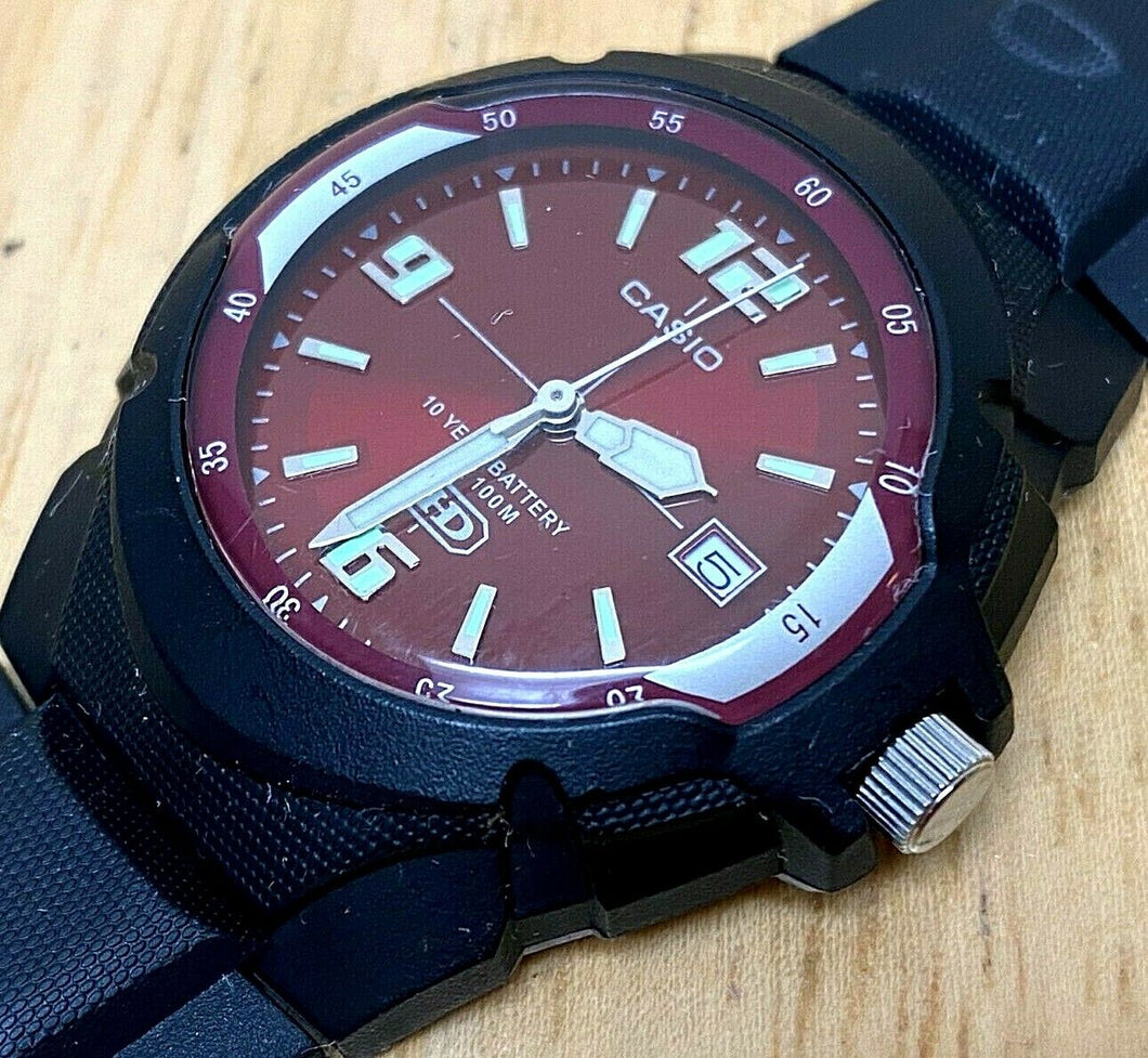 Casio HD MW-600 Mens 100m Black Red Analog Quartz Watch Hours~Date~New Battery