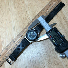 Load image into Gallery viewer, Vintage ESPRIT Lady Silver Black Moving Bezel Diver Quartz Watch Hour~New Batter
