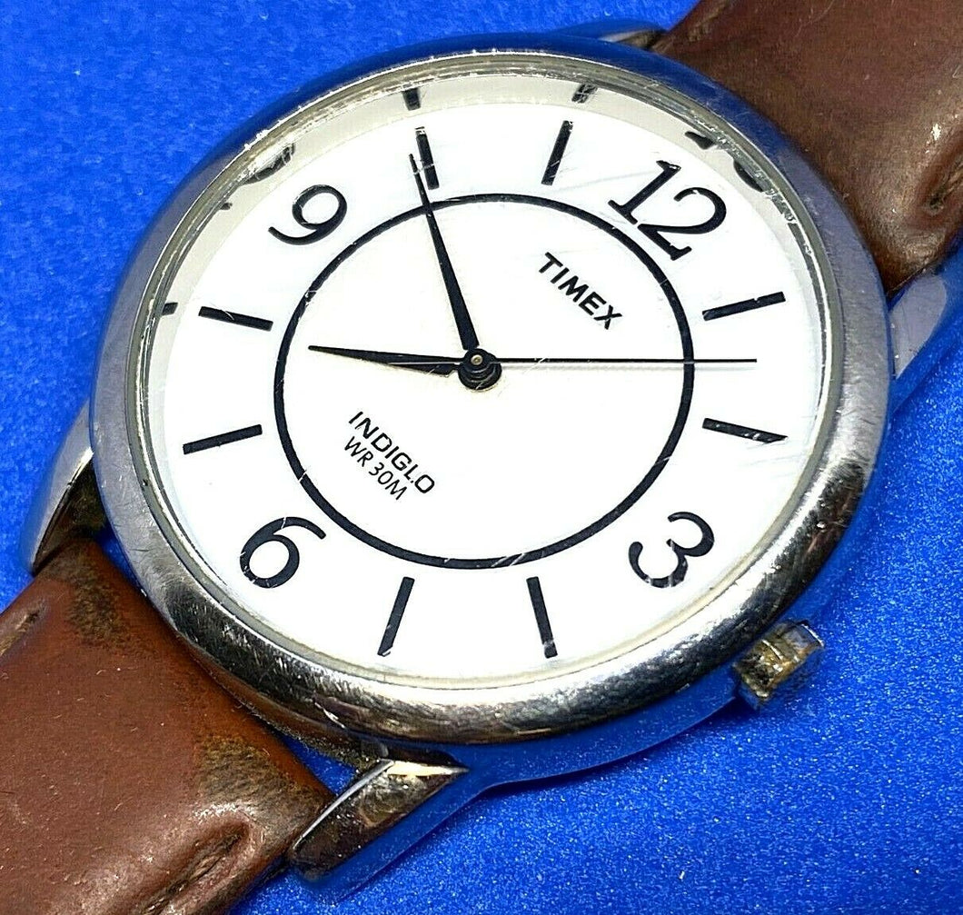 Timex Indiglo Mens 30m Silver Tone Leather Analog Quartz Watch Hours~New Battery