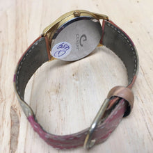 Load image into Gallery viewer, Vintage Cenere Red Yellow Orange Themed Analog Quartz Watch Hours~New Battery

