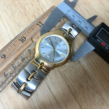 Load image into Gallery viewer, GUESS Men Lady Dual Tone Japan Movt Analog Quartz Watch Hours~Date~New Battery
