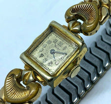 Load image into Gallery viewer, VTG Wyler Lady Gold Tone Square Stretch Swiss Hand-Wind Mechanical Watch Hours
