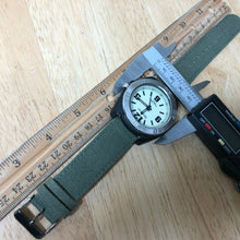 Load image into Gallery viewer, Vintage Armitron Men 100m Fixed Bezel Luminous Analog Quartz Watch Hour~New Batt
